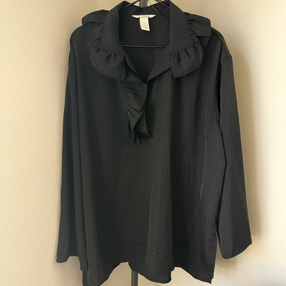 H&M Ruffled-collared Blouse